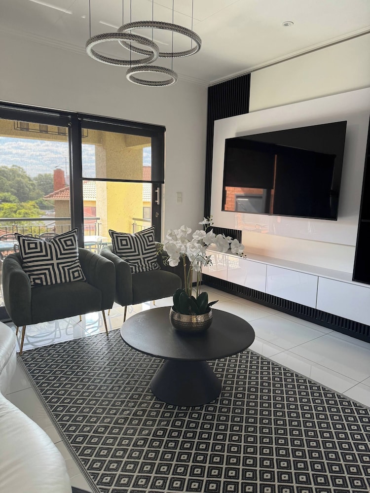 | Johannesburg | 몬테 카지노 근처의 2 베드룸 아파트먼트