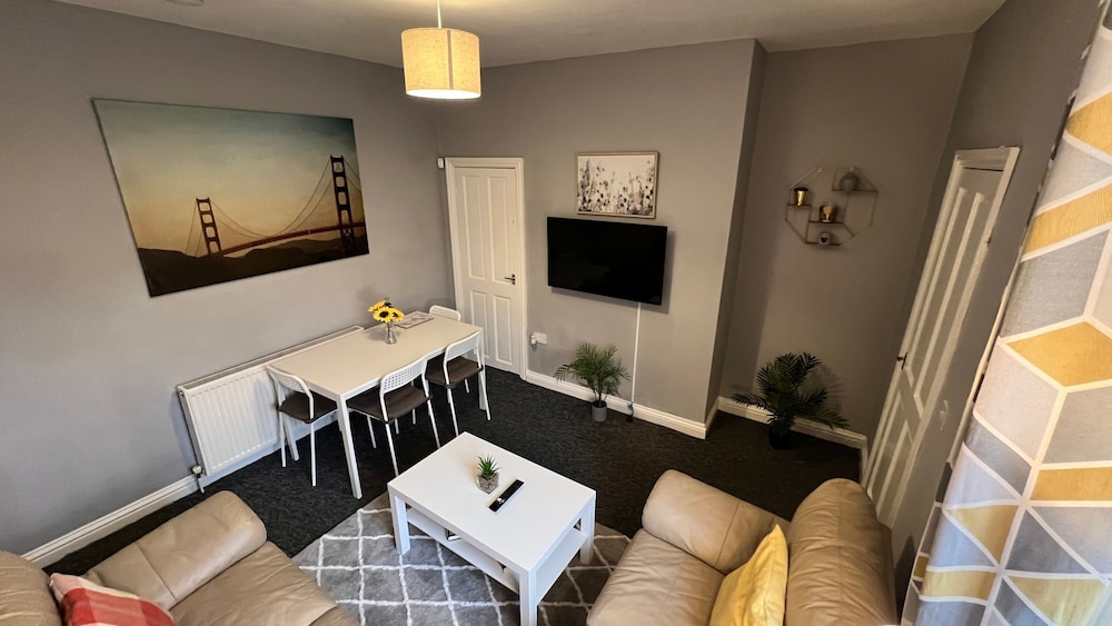 | Newcastle-upon-Tyne | A1 고속도로 근처 무료 주차장