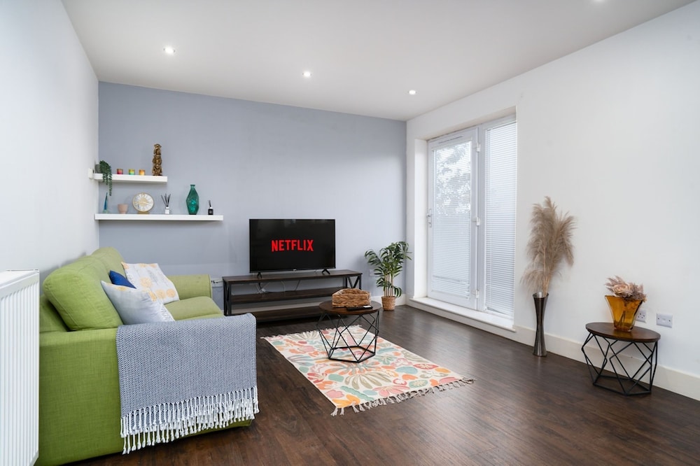 | Edinburgh | 공항 근처  무료 주차