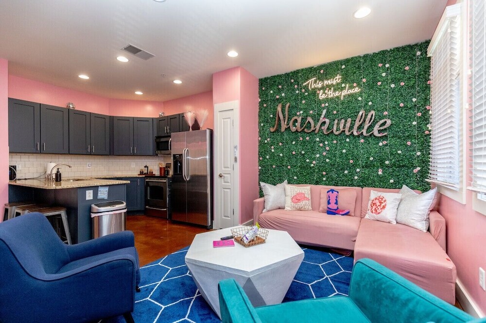 | Nashville | 핑크 파티 내슈빌 뮤직 로우 근처 무료 주차