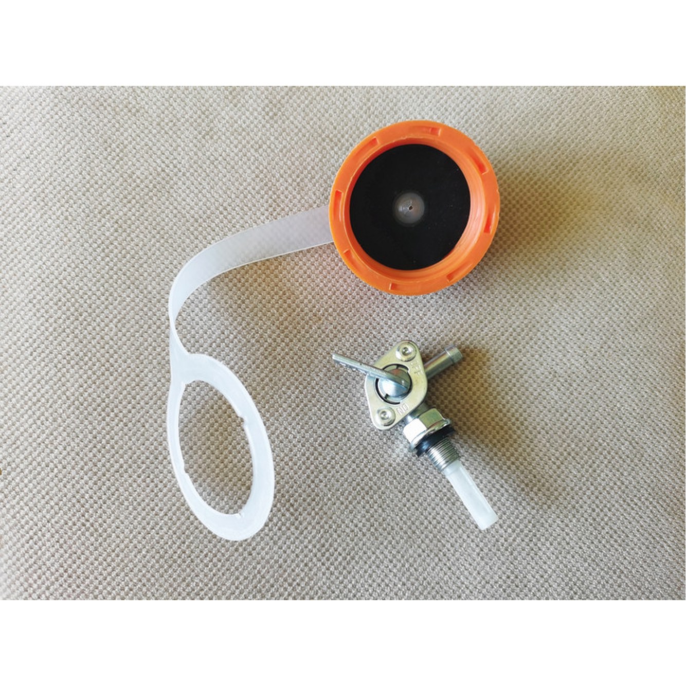 EH12 연료 탱크 캡/연료 밸브는 MIKASA MT72 FW-75 Robin EH12-2 4HP 탬핑 램머 점프 잭 해머 페콕 탭 연료