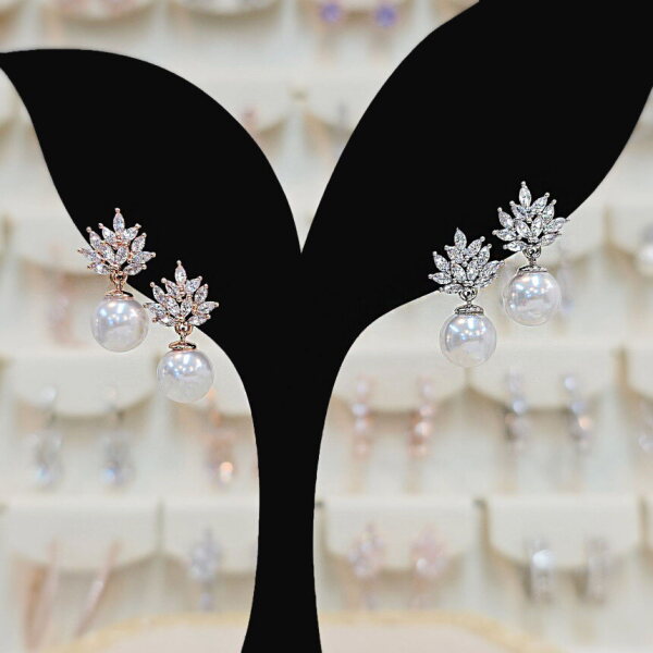 볼라레 치스파큐빅 진주 드롭귀걸이 2color SSS1659