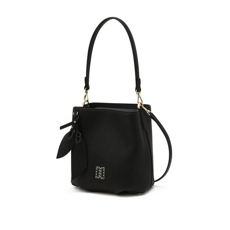 닥스 ACC 쇼핑백동봉 블랙 천연소가죽 DD포인트 버킷형 숄더백 DCBA6E332