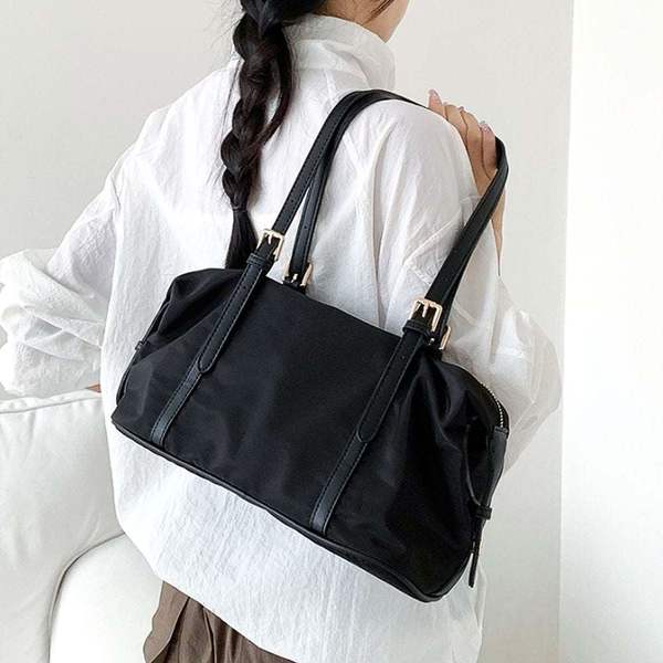 휘뚜루마뚜루 SZQ853Z4 여성 출근 가방 여자가방 나일론숄더백 블랙