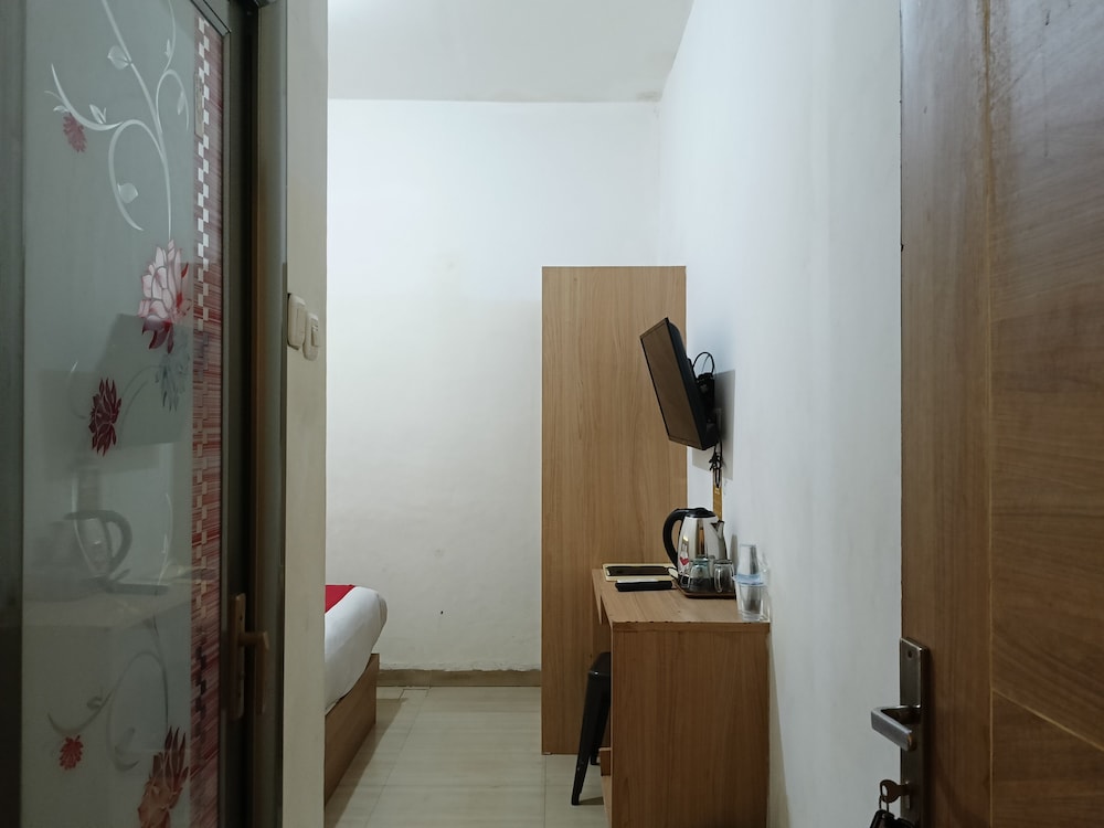 | Makassar | 호텔 O 판타이 로사리 근처 이전 이름 포인