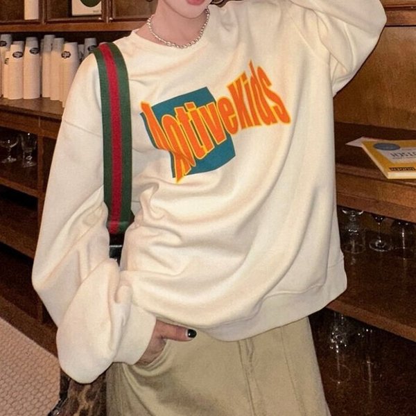 하젤 유키스 레터링 오버핏 맨투맨_S4608