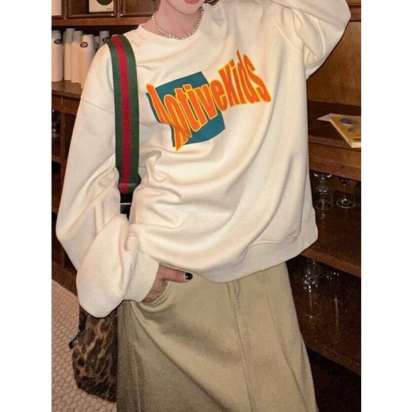 유키스 레터링 오버핏 맨투맨_S4608