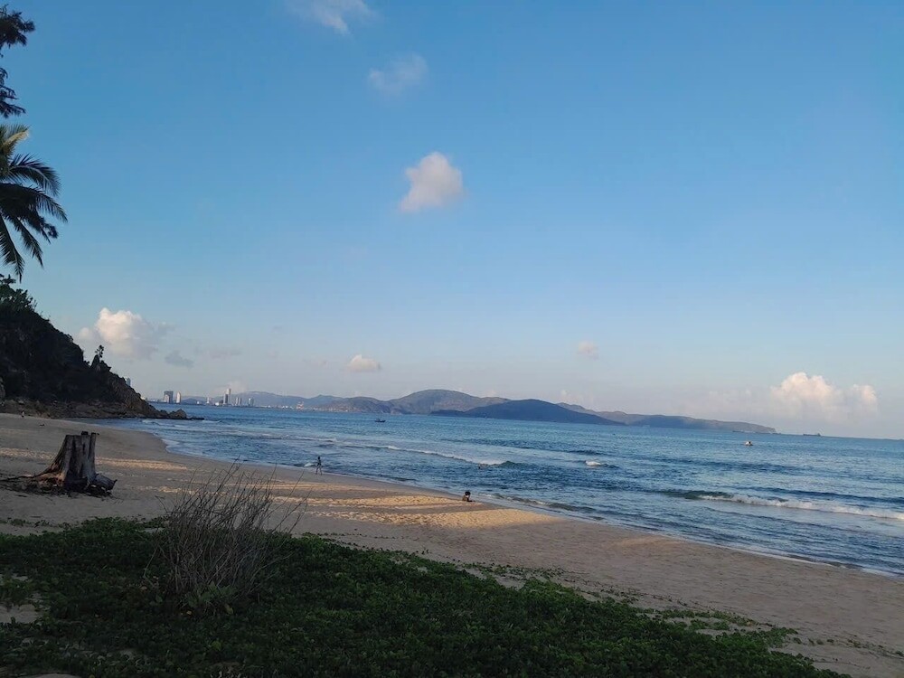 | Quy Nh?n | Dong Tay hotel