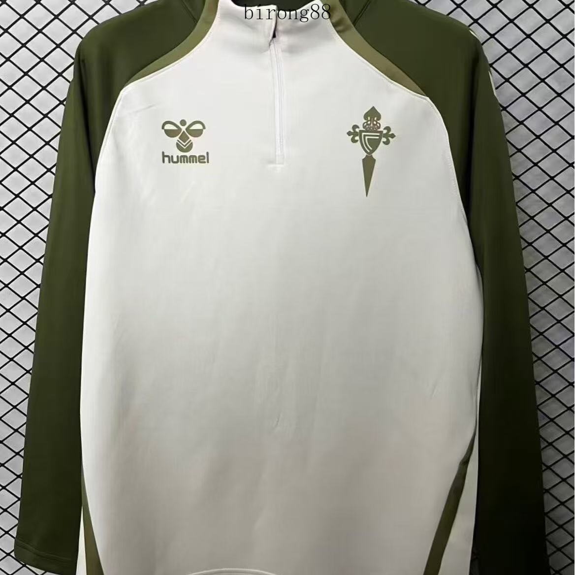 셀타 비고 25-26 시즌 훈련용 상의 오프화이트