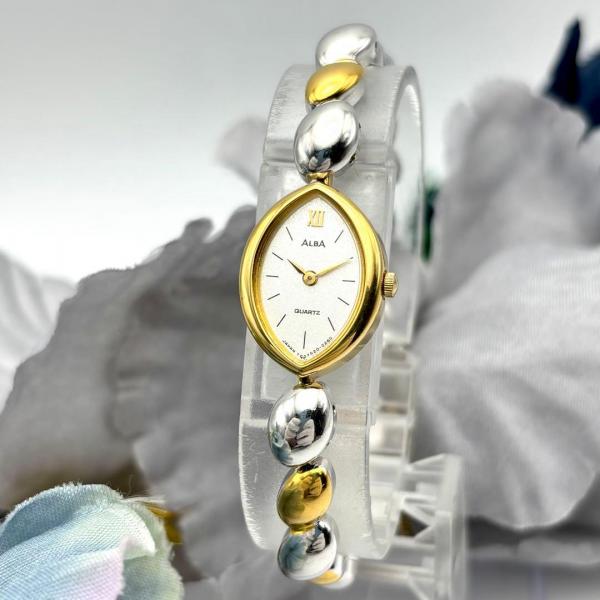 [중고,해외] 18307222 (중고) 미품 / 신품 전지  SEIKO ALBA 여성용 시계 브레스 워치 콤비