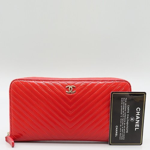 [중고] 샤넬 고이비토 중고명품 Chanel(샤넬) A50097 레드 컬러 페이던트 쉐브론 COCO 로고 집업 장지갑