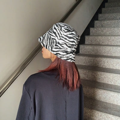 [해외]남성 벙거지 버킷햇 빈티지 모던 오피니얼 지브라 캡걸 숏챙 얼굴 가림막 스트리트