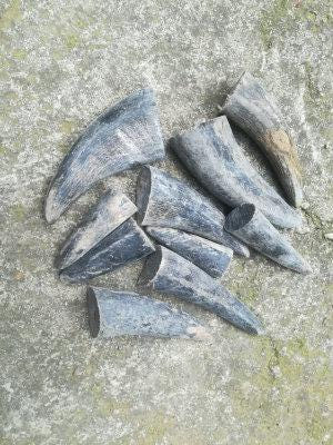 [해외]물소뿔 조각 재료 괄사 마사지 경락 지압봉 천연 무랍제 흑수소뿔 한약재 솔리드 에이스 약효와 코뿔소 뿔은 대체 투약할 수 있다