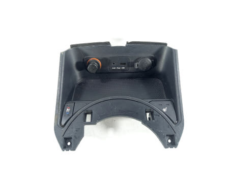 [중고]기아 스포티지 R 시거잭 플루어 콘솔 트레이 84681-3W030 / 846813W030