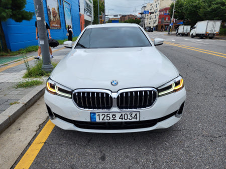 [전국/평일] 2021 BMW 5시리즈 520i 가솔린 5인승 기본자차 단기렌트