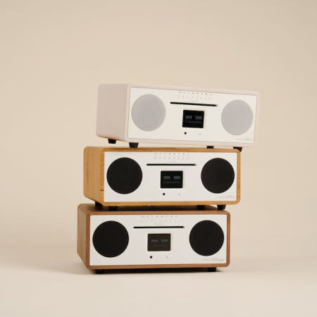 국내 공식판매점 디어쿠어스틱 D acoustics Alto Cream 크림 정품오디오