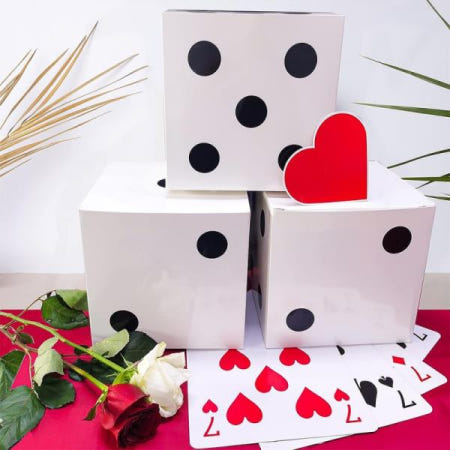 1pc 주사위 파티 선물 상자 약혼 결혼식 생일 축하 카지노 테마 종이 체