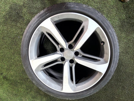 [중고]아우디 A7 20인치 휠 타이어 265/35R20